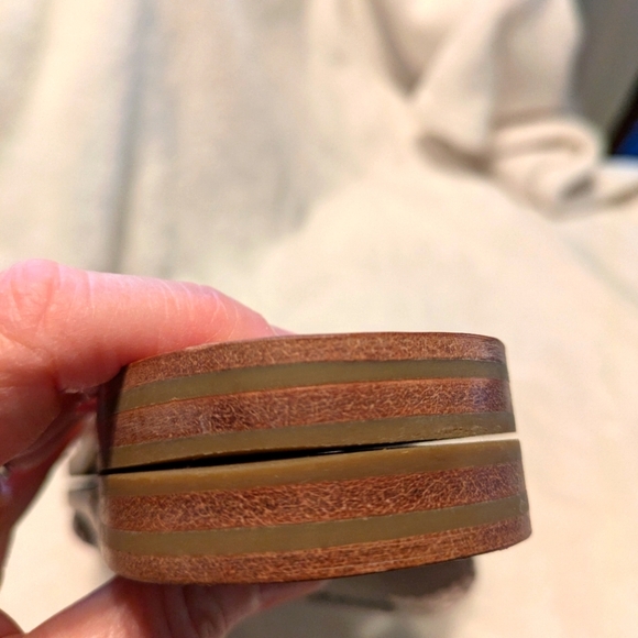 Frye Leather Slides sz 8.5 off white - Picture 4 of 9